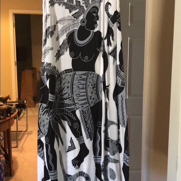 Black and white swimsuit coverup from Mexico. - Picture 2 of 3